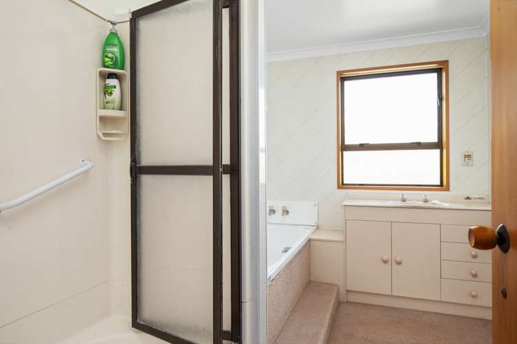 78 Fache Street Clyde_17