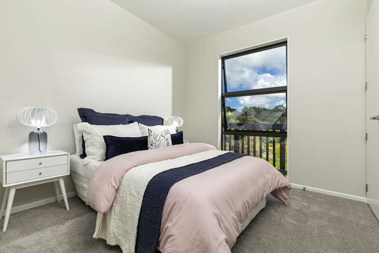 36 Taiororua Avenue Massey_11