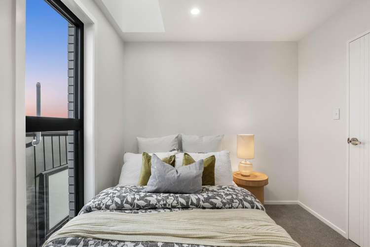 2/36 Thatcher Street Mission Bay_5