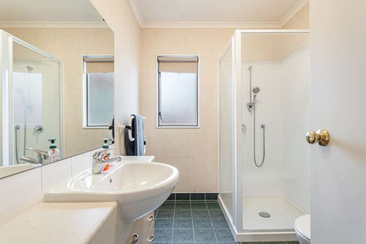 2 Chettle Court New Lynn_23