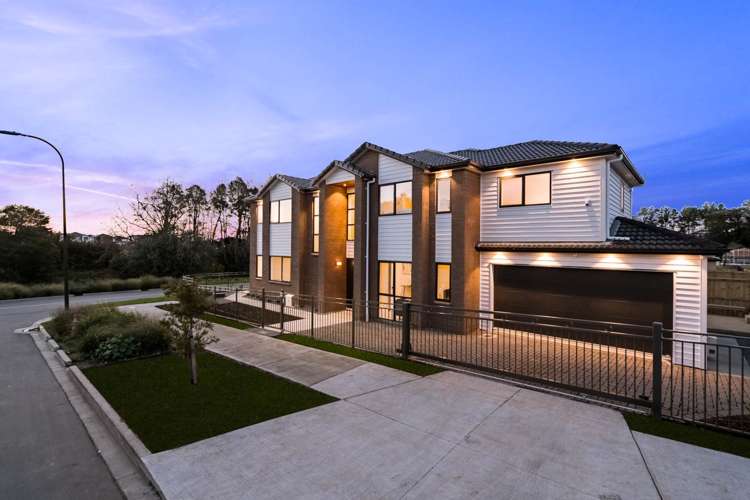 2 Riwai Street Flat Bush_3