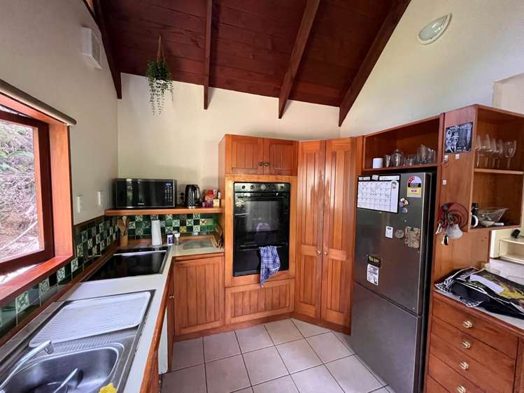 221B Titirangi Road Titirangi_9