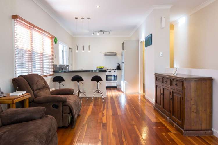 5 Belfast Street Hillsborough_16