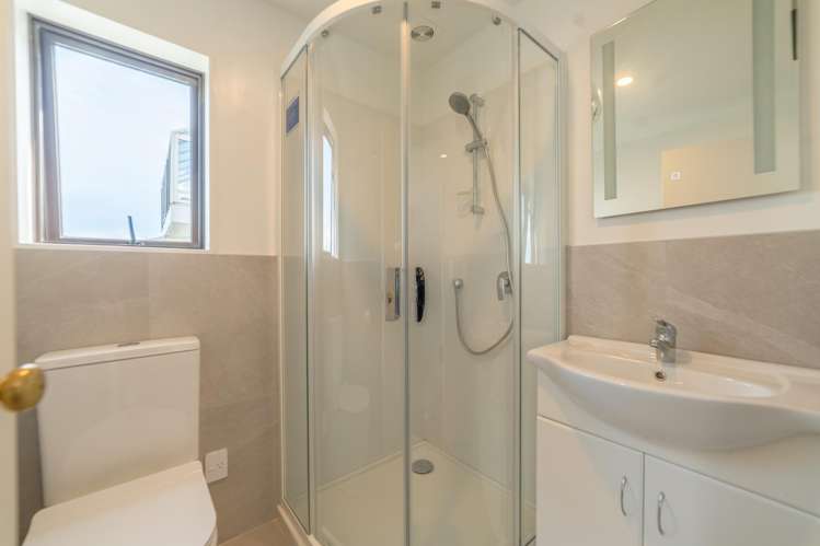 22 Golden Terrace Queenstown_11