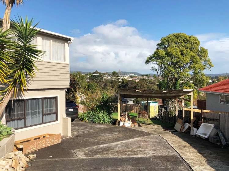 13 Seakens Way Glen Eden_10