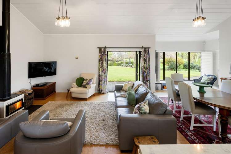 261 Sainsbury Road Puketaha_10