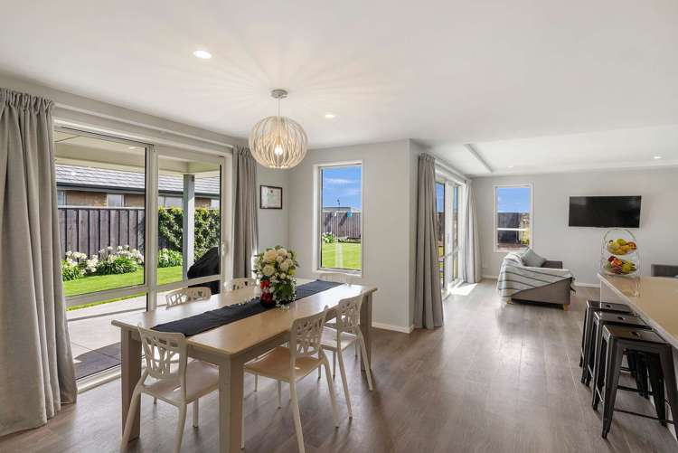 77 Hungerford Drive Rolleston_2