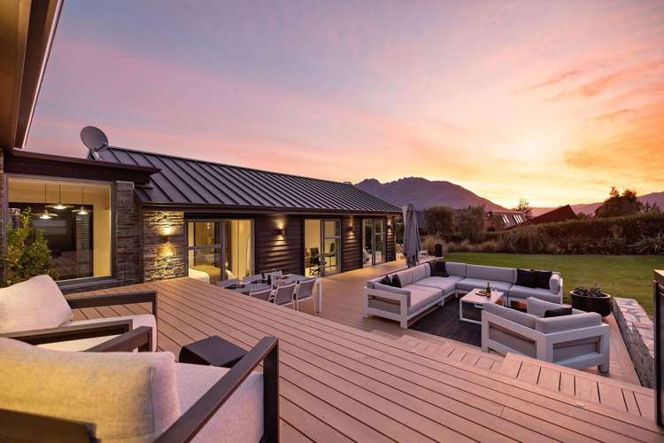 6 Jacks Point Rise_1