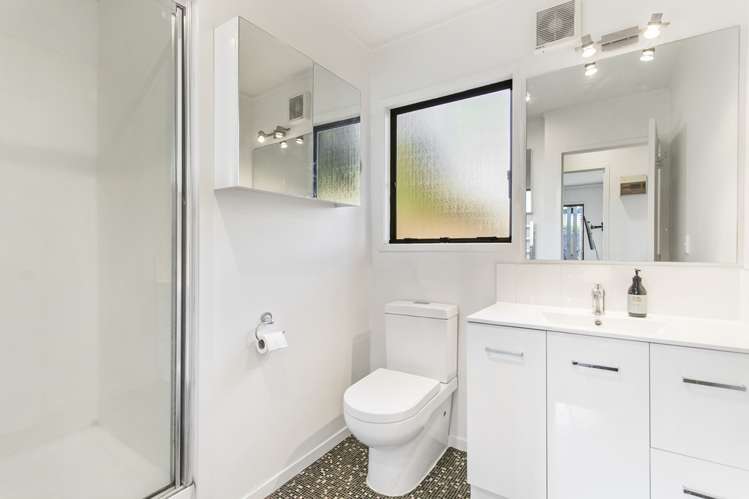 2/17a Grotto Street Onehunga_11