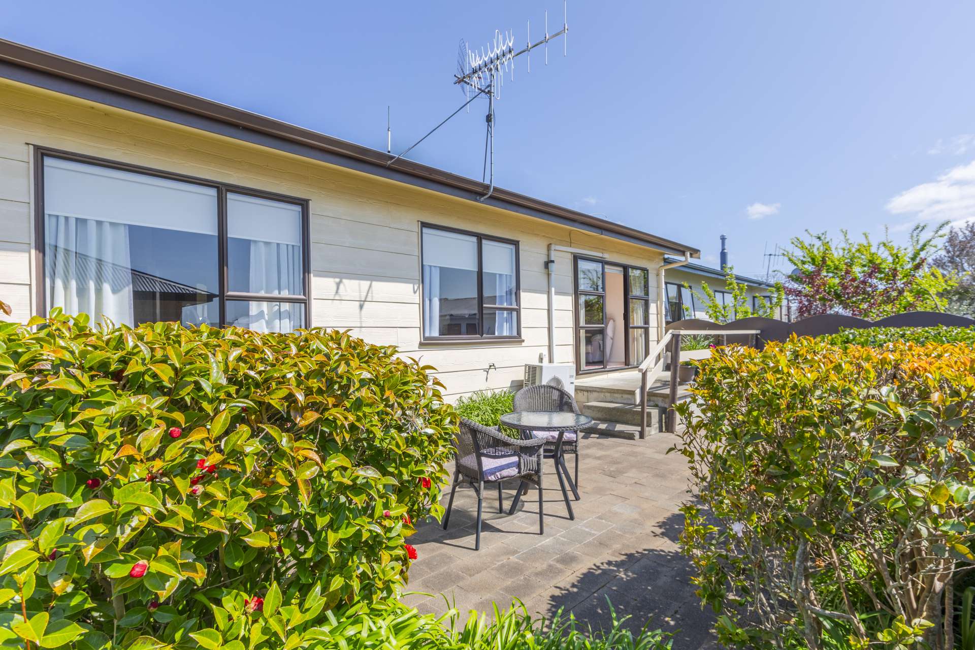 2/16 Wellington Road Waipukurau_0