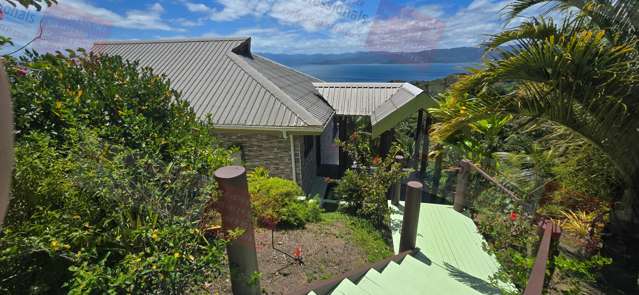 Tropical Hillside Duplex with Savusavu Bay Views – Freehold Paradise