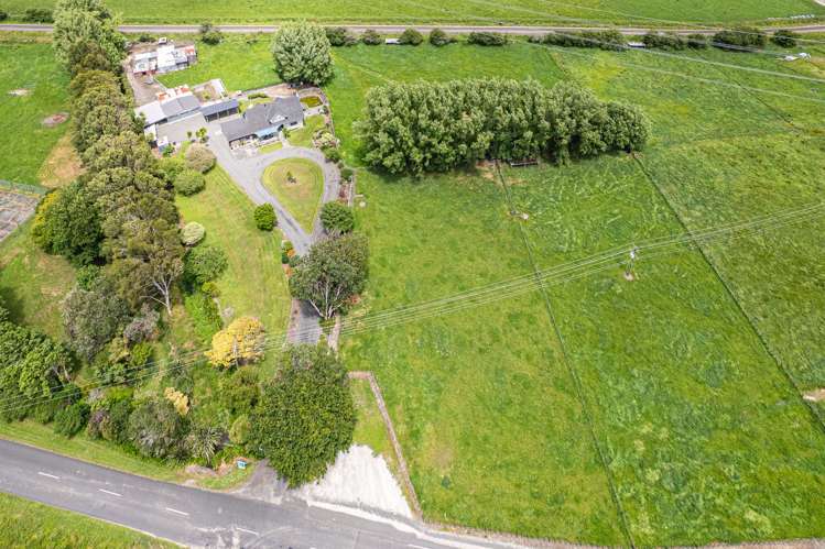 520 No 3 Line Okoia_34