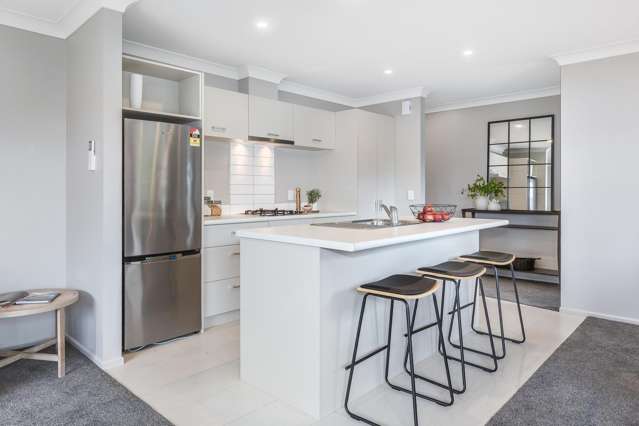 27 Moonsail Drive Whitby_4