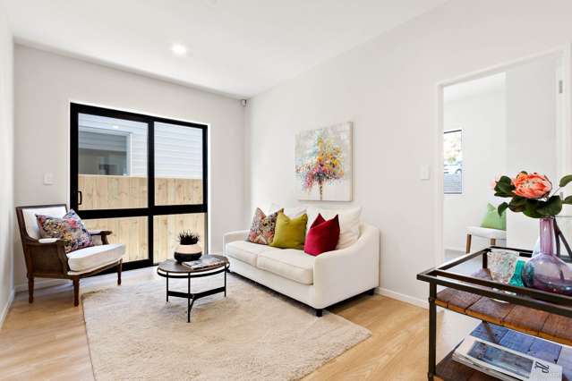 8 Wyon Way Flat Bush_3