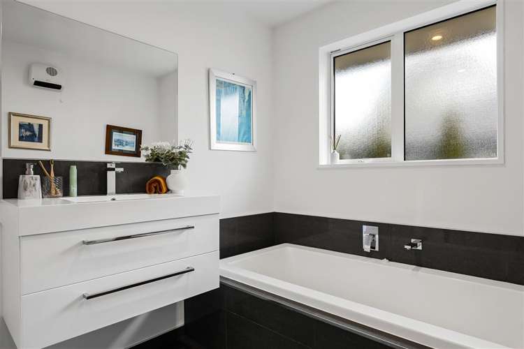 128 Mays Road Saint Albans_16