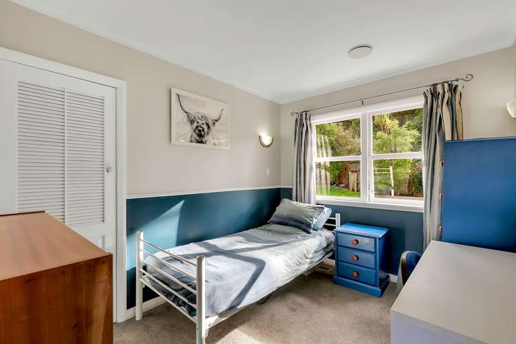 46 Kiwi Crescent Tawa_11