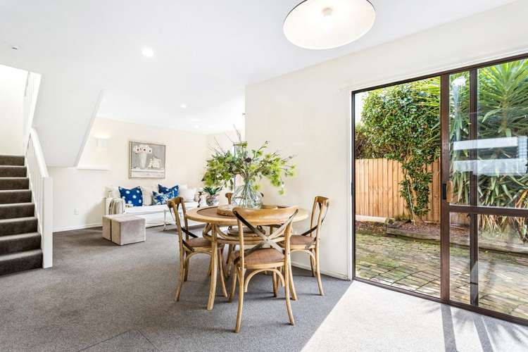 2/46 Brockworth Place Riccarton_5