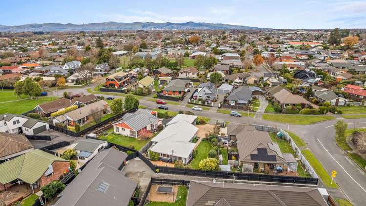 3 Pyatt Place Redwood_26