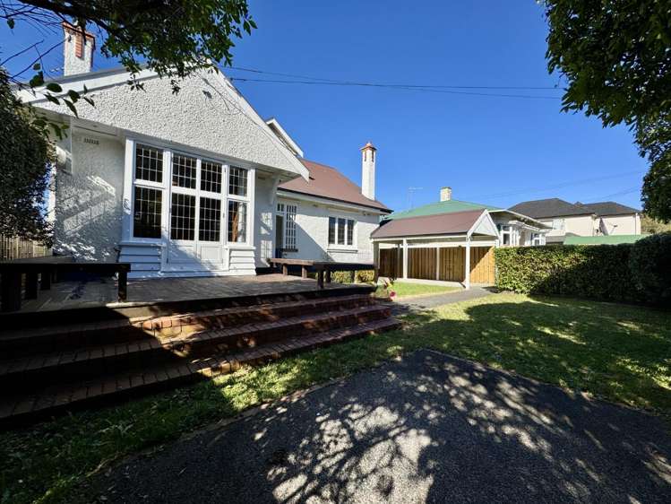 35 Cornwall Park Avenue Epsom_1