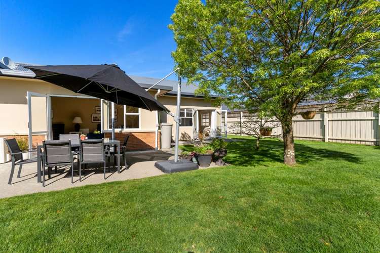 26 Deller Drive Carterton_21