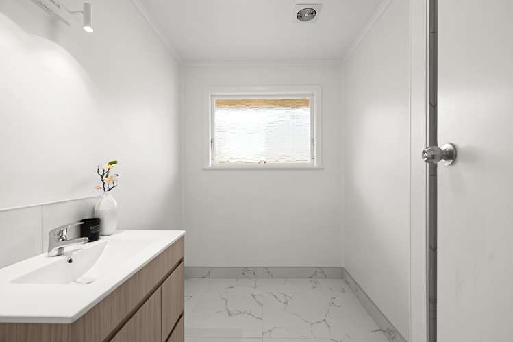 31 May Street Hamilton East_11