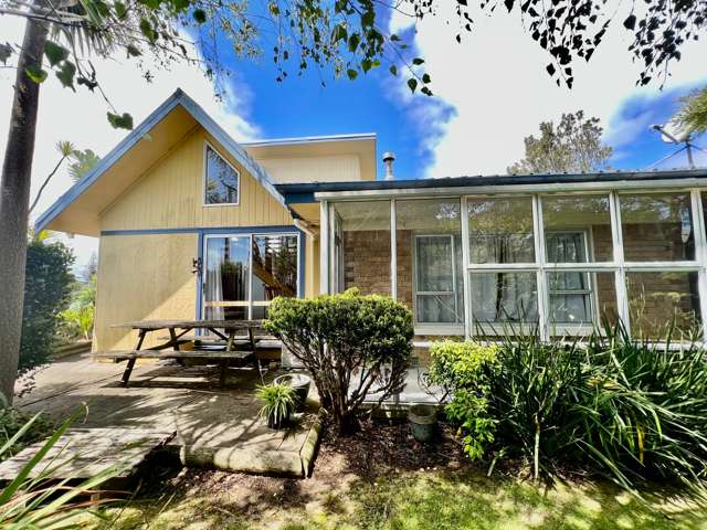 8 Manukau Road Raglan_2