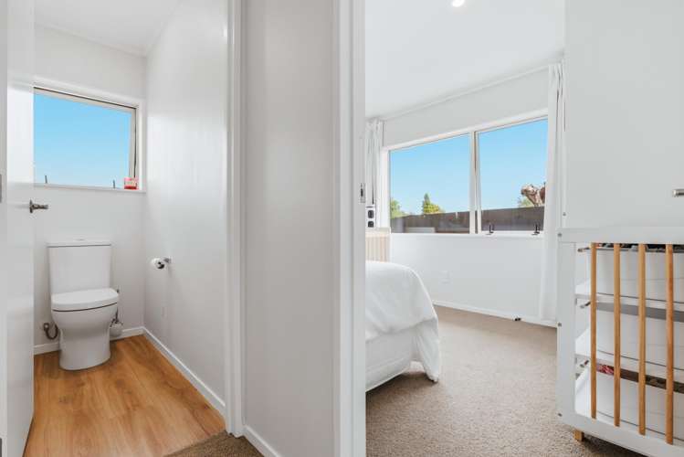 2/15 Kotare Street Hilltop_30