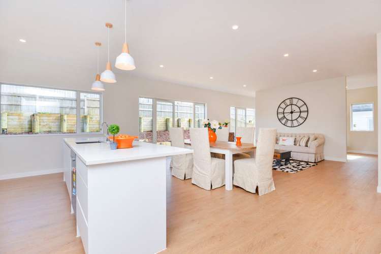 4 Regis Park Drive Pukekohe_6