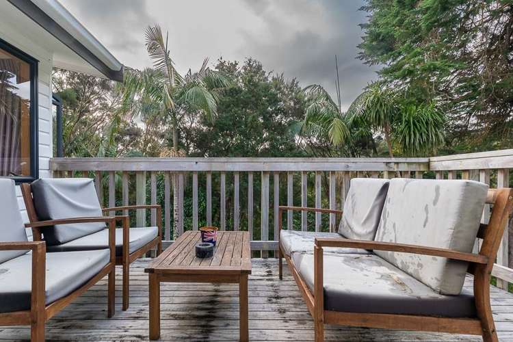 33A Island Bay Road 1603_11