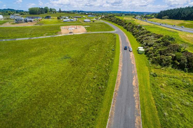 16 Aeropark Drive Dairy Flat_5