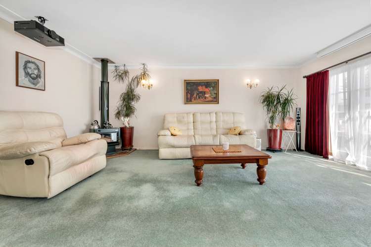 11 Fratley Avenue Farm Cove_5