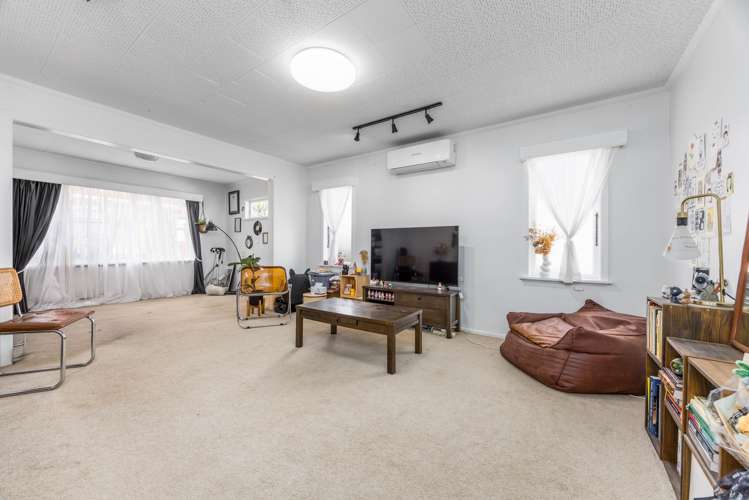 73 Oakdale Road Mount Roskill_3
