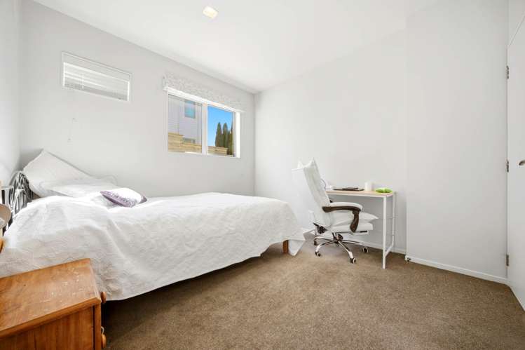 24 Fernhill Way Pinehill_15