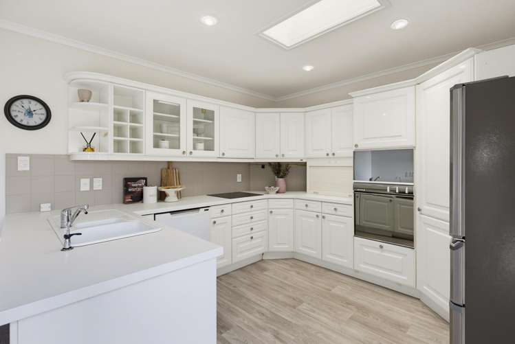 21 Caesars Place Churton Park_8