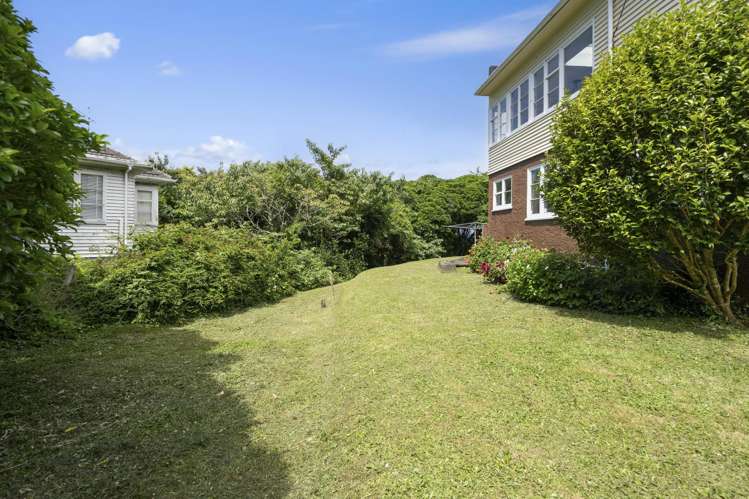 50 Sunshine Avenue Karori_13