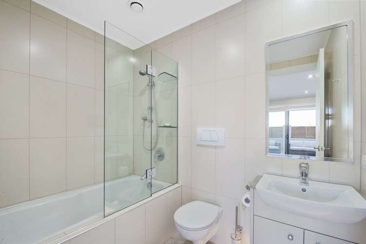 88 Lake Terrace Taupo_11