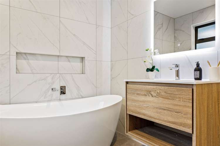 19 Seabrooke Drive Spencerville_9