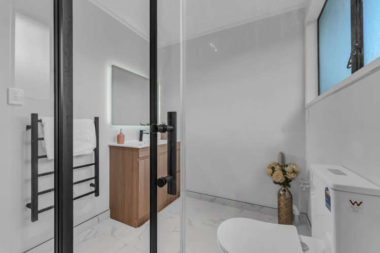 571 Swanson Road Ranui_16