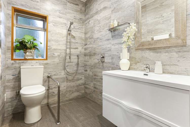 156 Candia Road Henderson Valley_26