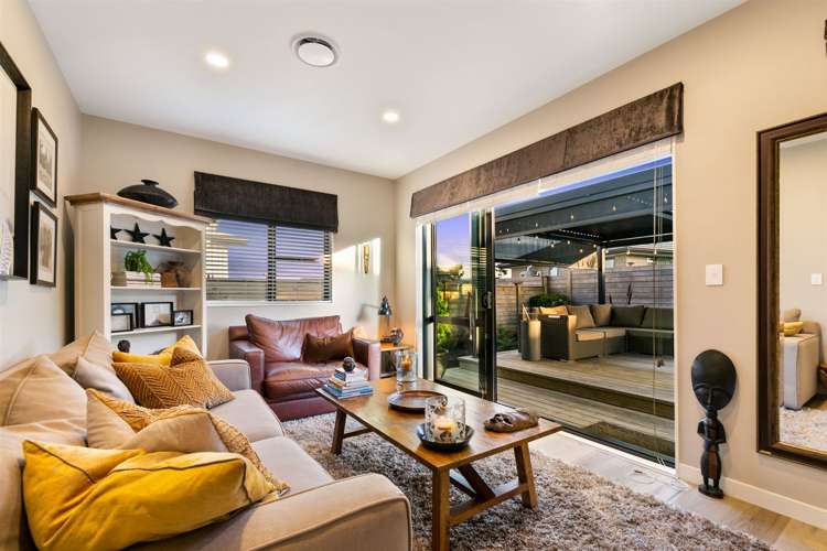 10 Riverhead Point Drive Riverhead_12