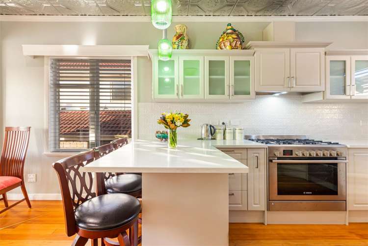 7 Waterfront Road Mangere Bridge_13