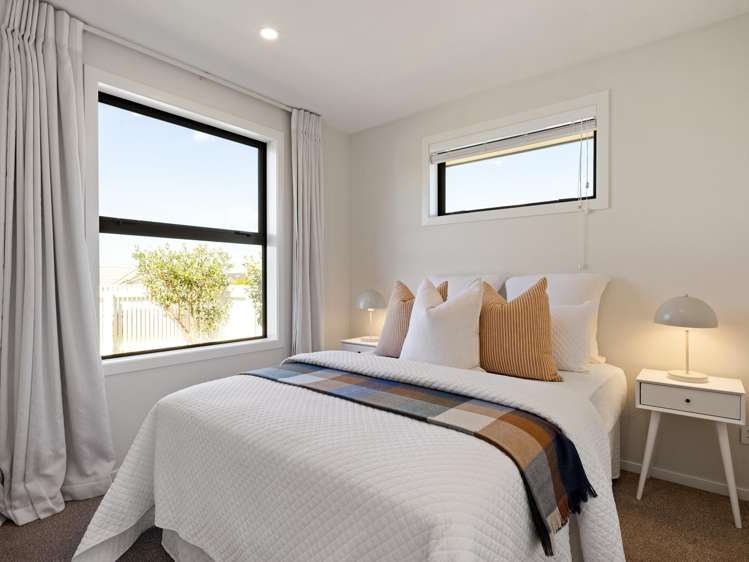 2/10 Maanihi Drive Rototuna North_9