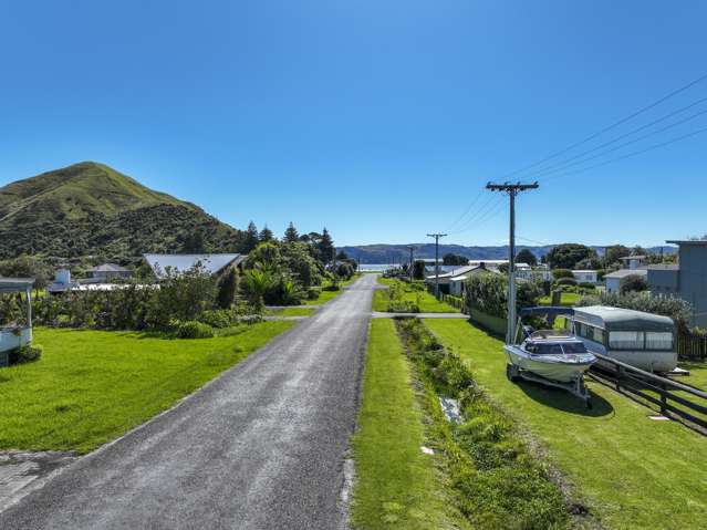 17a Weld Street Mahia_4