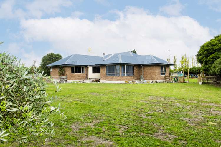 32 Bushmere Road Makaraka_1