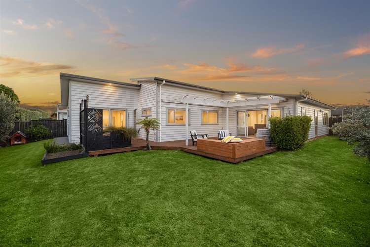 8 Sir Lincoln Drive_4