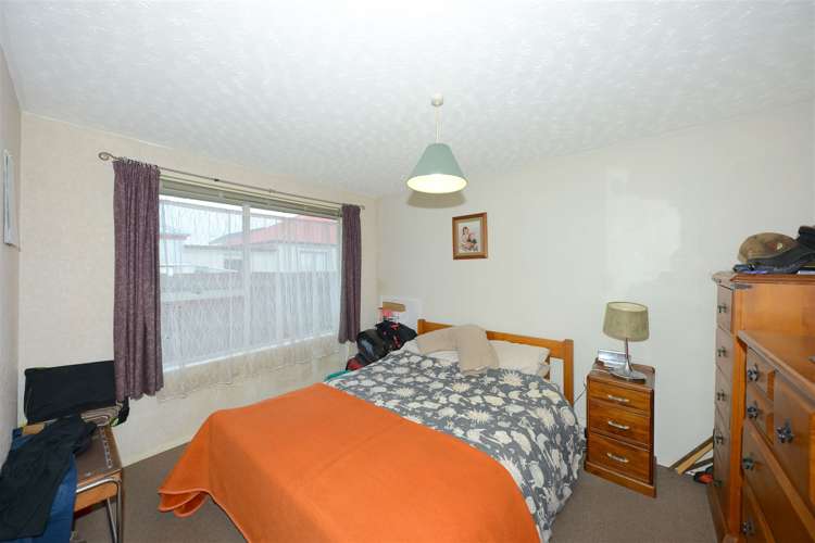 2/17 Takaro Avenue Sockburn_6