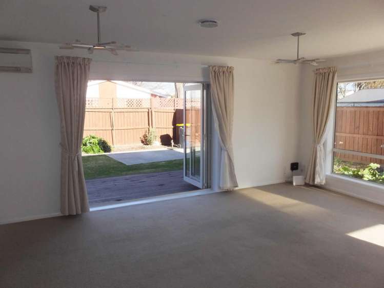 2/11 Powell Crescent Ilam_12