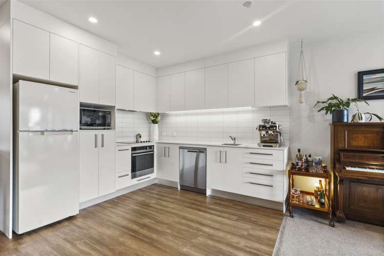 G02/38e Fraser Avenue Northcote_7