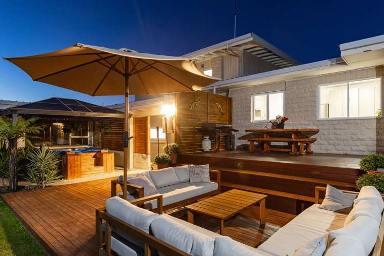 8 Newbourne Crescent Redwoodtown_34