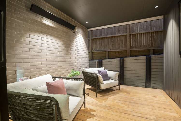 38 Fernhill Way Oteha_20